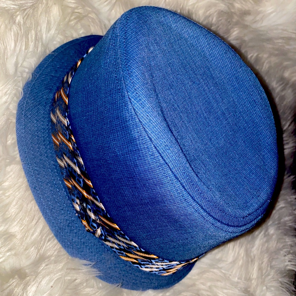 Peter Grimm True Character Follow The Rabbit Hat - image 1